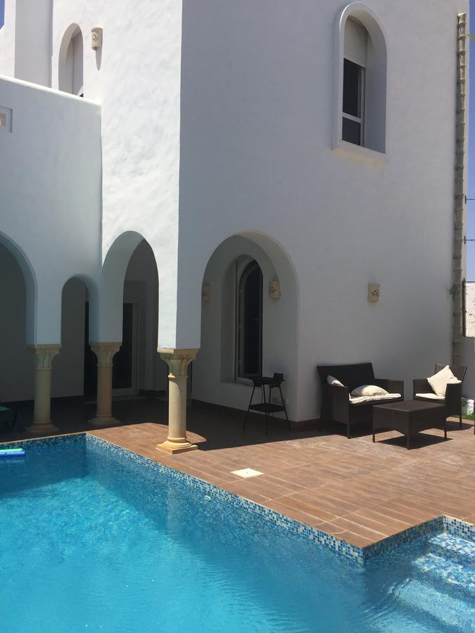 Villa Avec Piscine Triffa Bagian luar foto