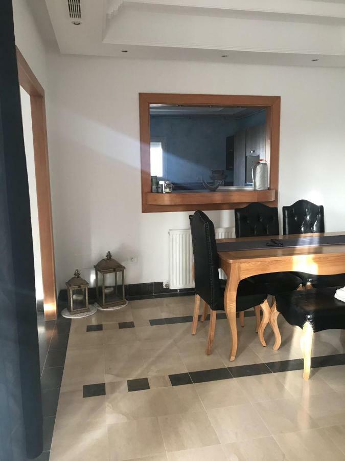 Villa Avec Piscine Triffa Bagian luar foto