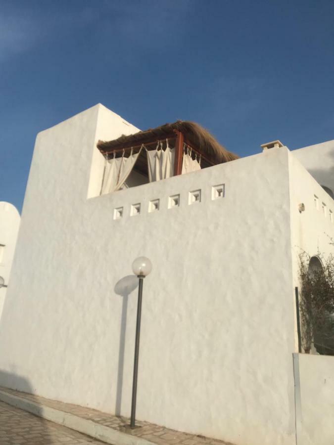 Villa Avec Piscine Triffa Bagian luar foto