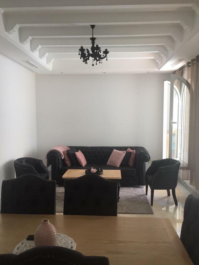 Villa Avec Piscine Triffa Bagian luar foto